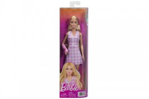 Barbie Fashionistas modelka v růžovém outfitu se sádrou na ruce
